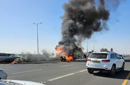 فيديو : قتيلان في حادث تحطم طائرة خفيفة في النقب